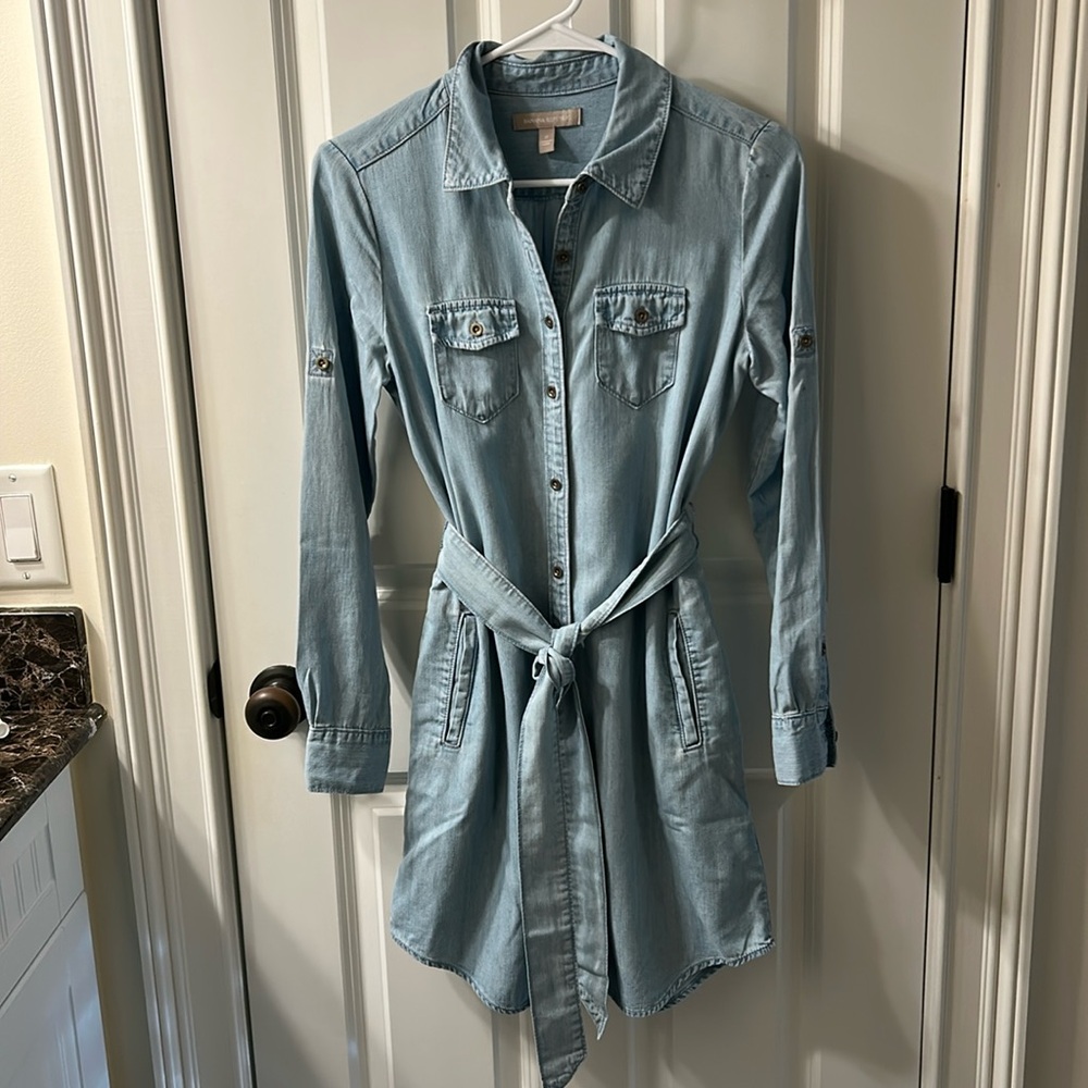 Banana Republic chambray shirt dress, removable tie, size 0